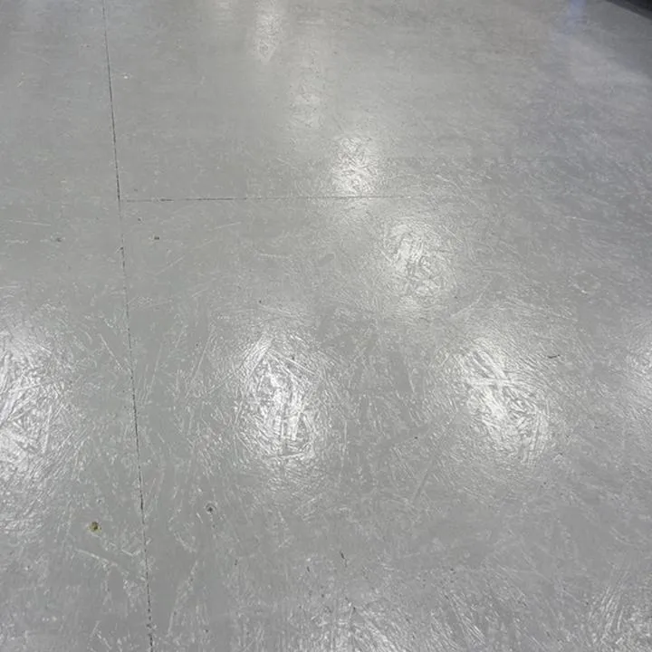 Idealna farba do malowania płyty OSB – sprawdź, czym ją pokryć!