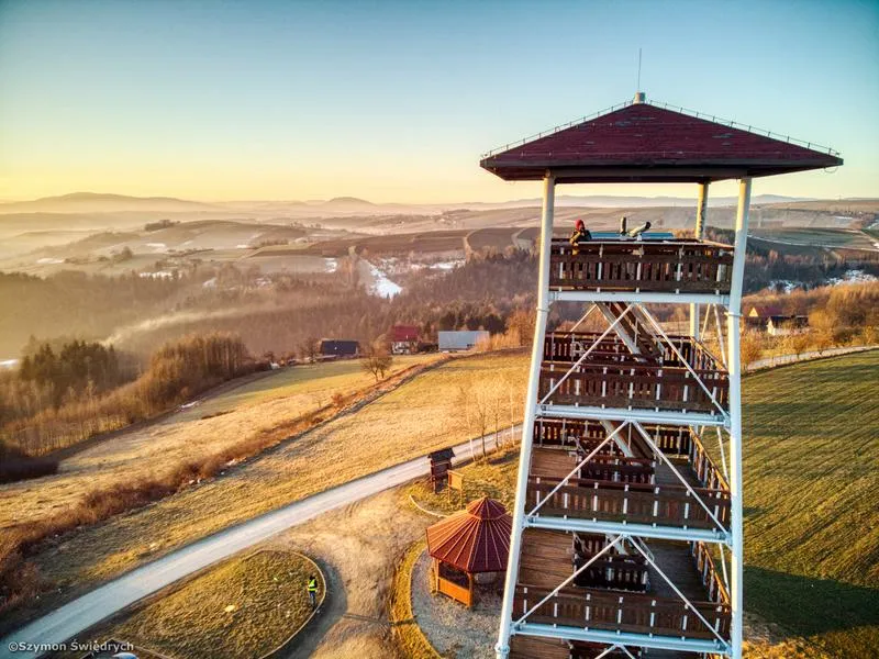 Nowoczesne wieże widokowe – ile kosztuje ich budowa?