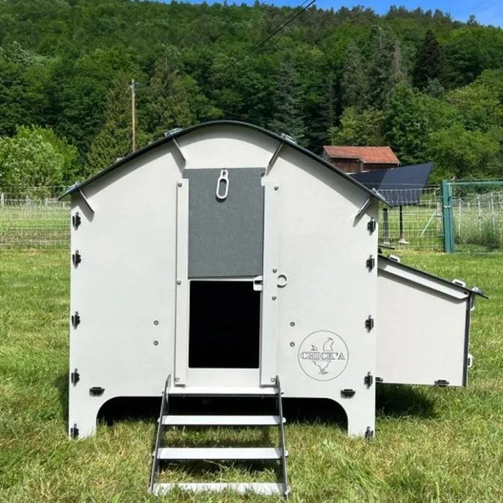 Ekologiczny kurnik w ogrodzie