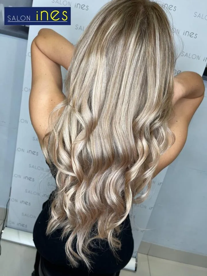 Rozjaśnianie włosów farbą